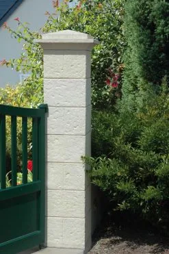 Weser Chapiteau De Pilier Cheverny 39 X 39 Creme